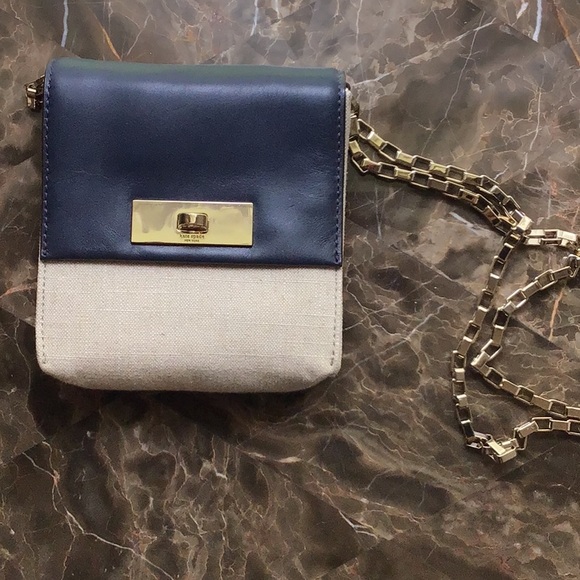 kate spade Handbags - Kate Spade crossbody purse.
